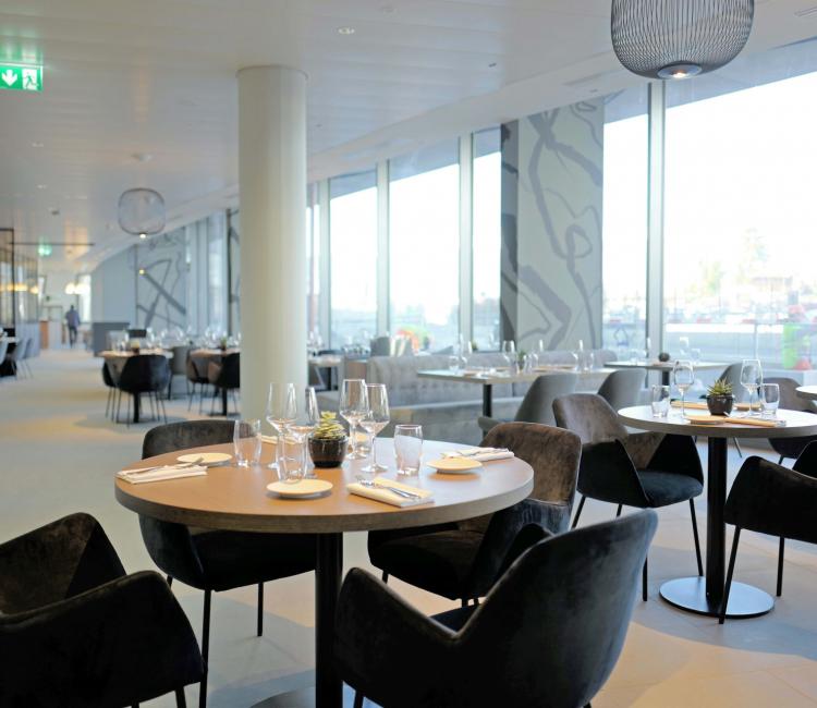Creating Hospitality - L'Atrium Airport Hotel Geneve 10 LR - moments fur...