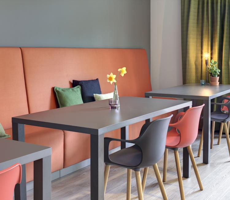 Creating Hospitality - WZC Keyhof Huldenberg 3 - moments furniture