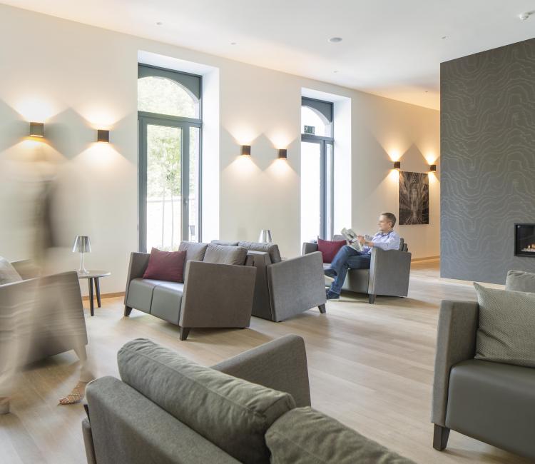 Creating Hospitality - WZC La Chartreuse Namur 2 - moments furniture_0