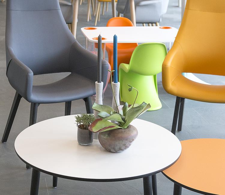 Creating Hospitality - WZC Parkhof Machelen 16 - moments furniture